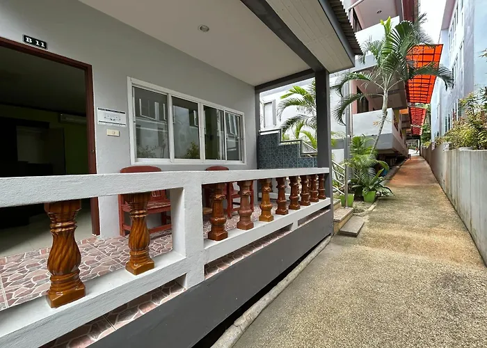 Me Mee Place & Tour Krabi